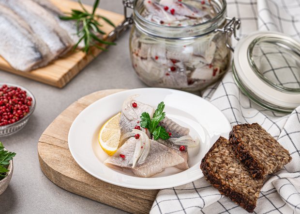 śledzie na wielkanoc